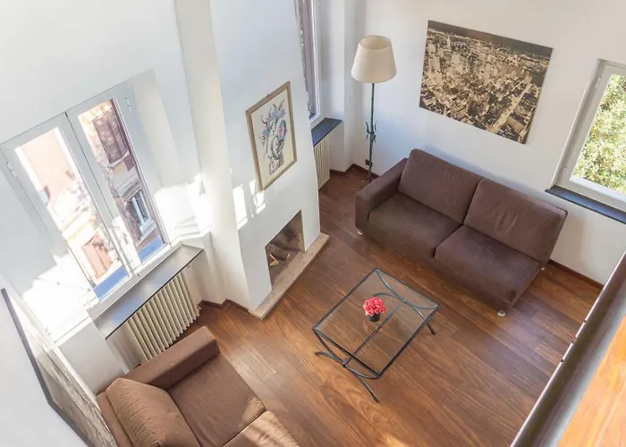 Lusso E Panorama Senza Paragoni, Loft Trastevere * Rom